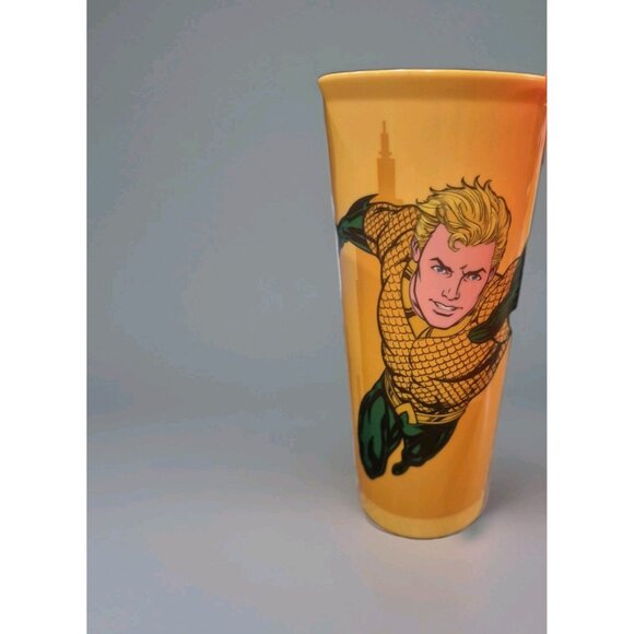 Tupperware Super Hero Tumbler 16oz. Cups Flash Superman Batman Green Lantern - Picture 4 of 7